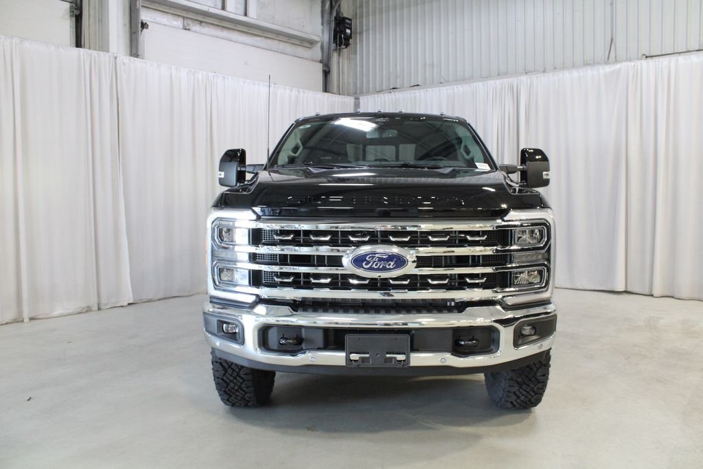 New 2026 Agate Black Metallic Ford  image 37