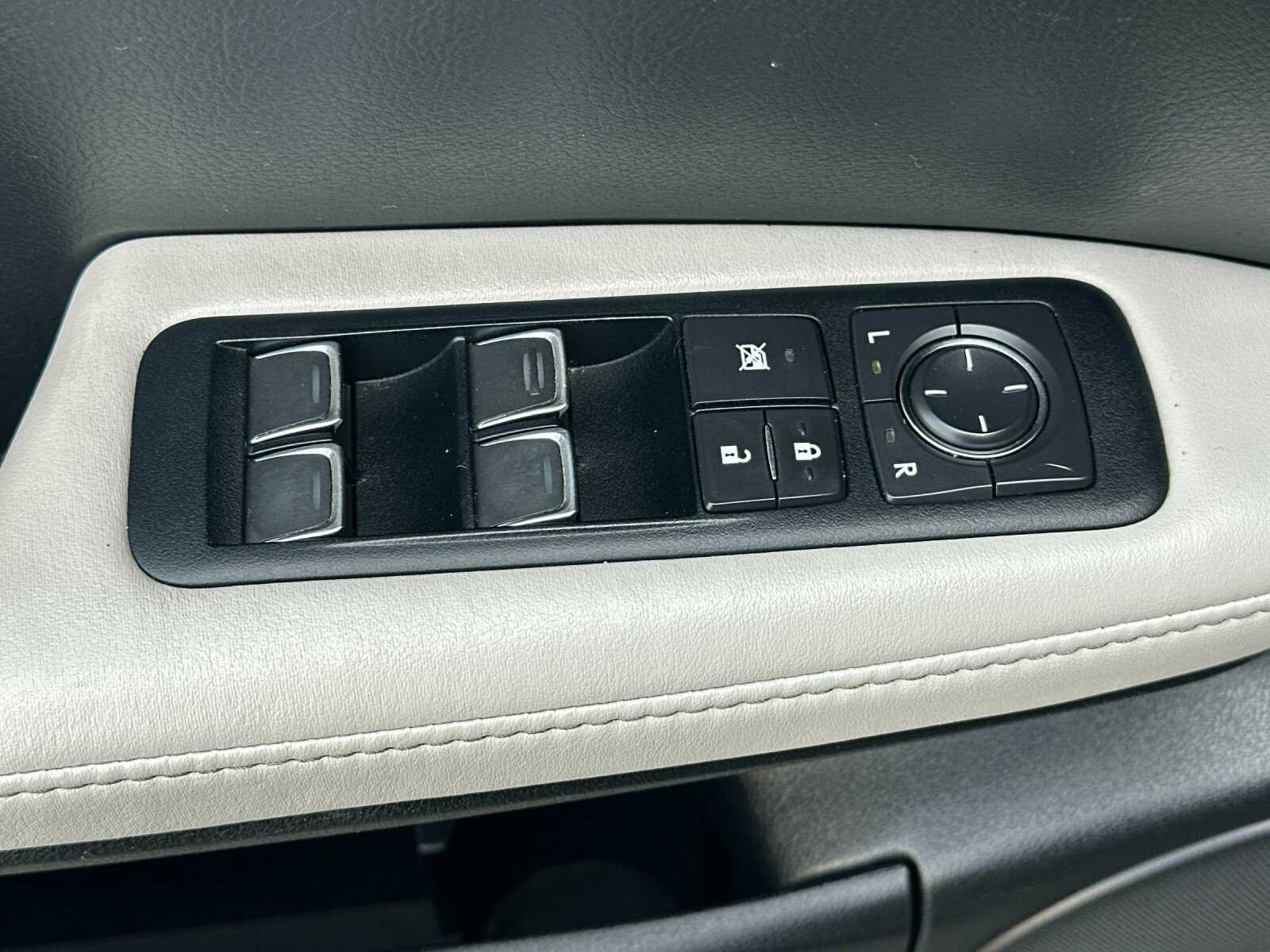 Used 2017 Gray Pearl Lexus 350 4D Sport Utility image 13