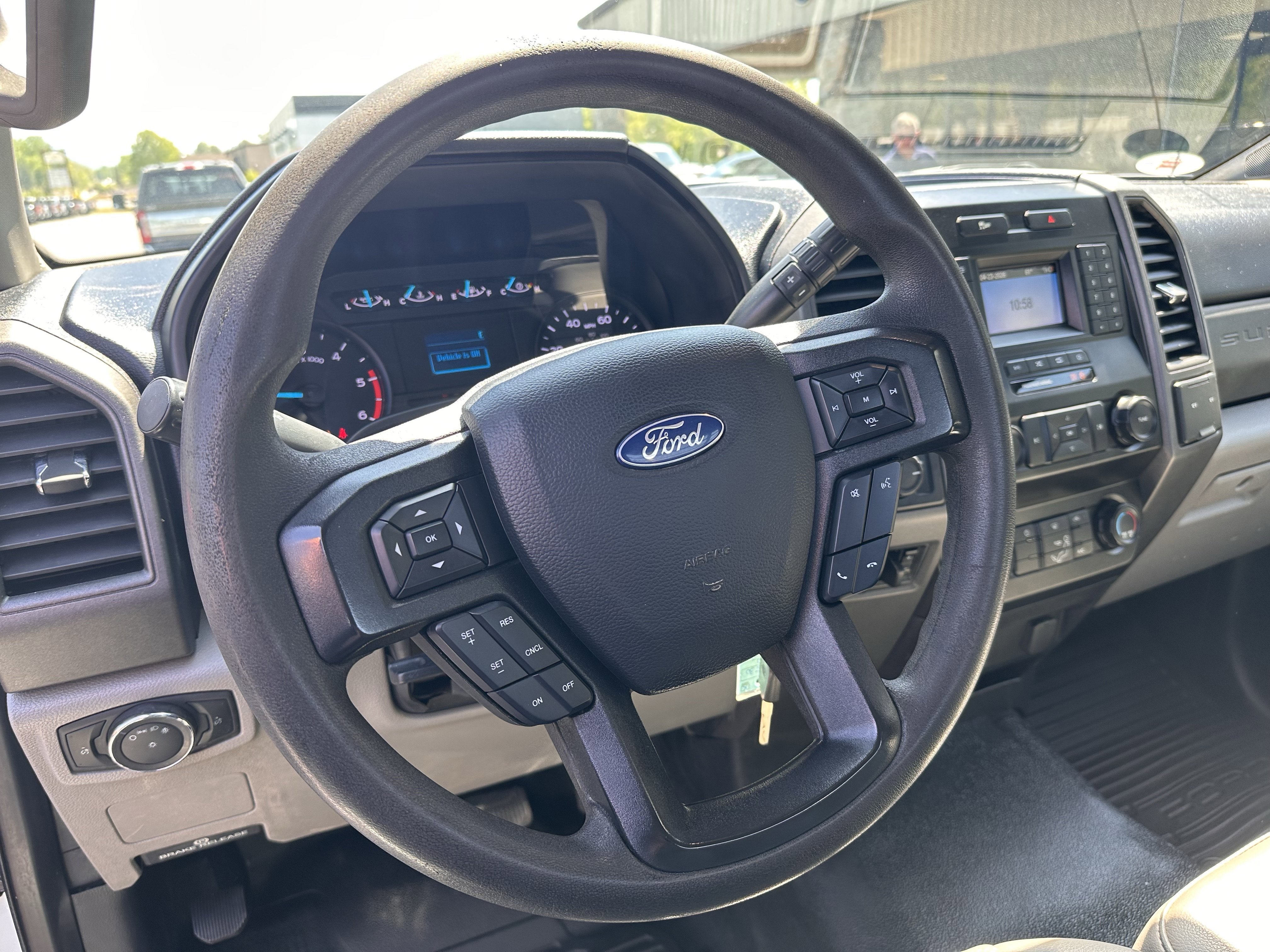 Used 2020 Oxford White Ford XL image 15