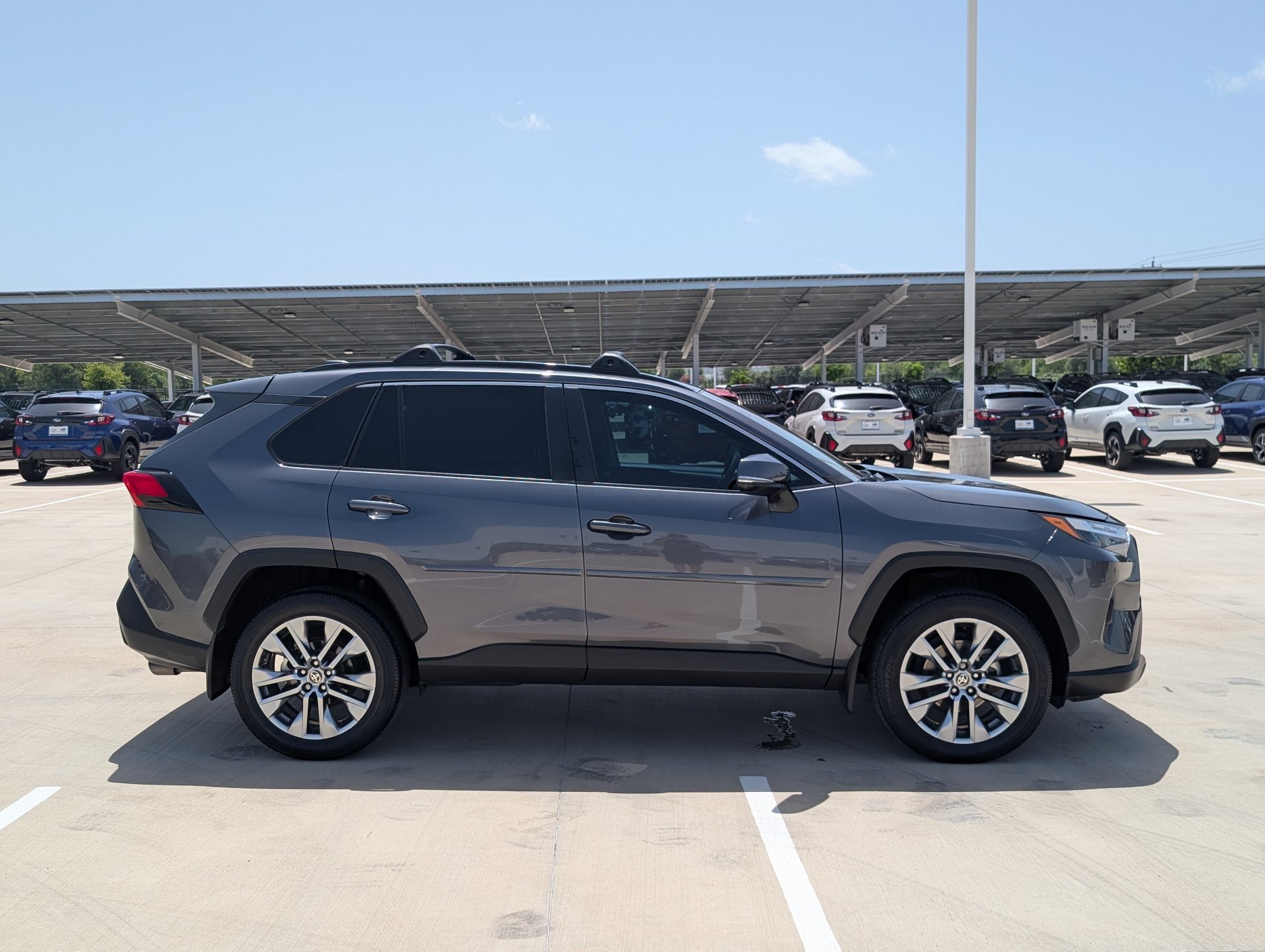 Used 2023 Gray Toyota XLE Premium image 6