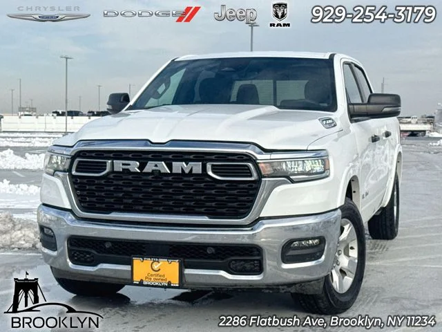 2025 RAM 1500 Big Horn/Lone Star 4x4 Crew Cab 5'7's photo