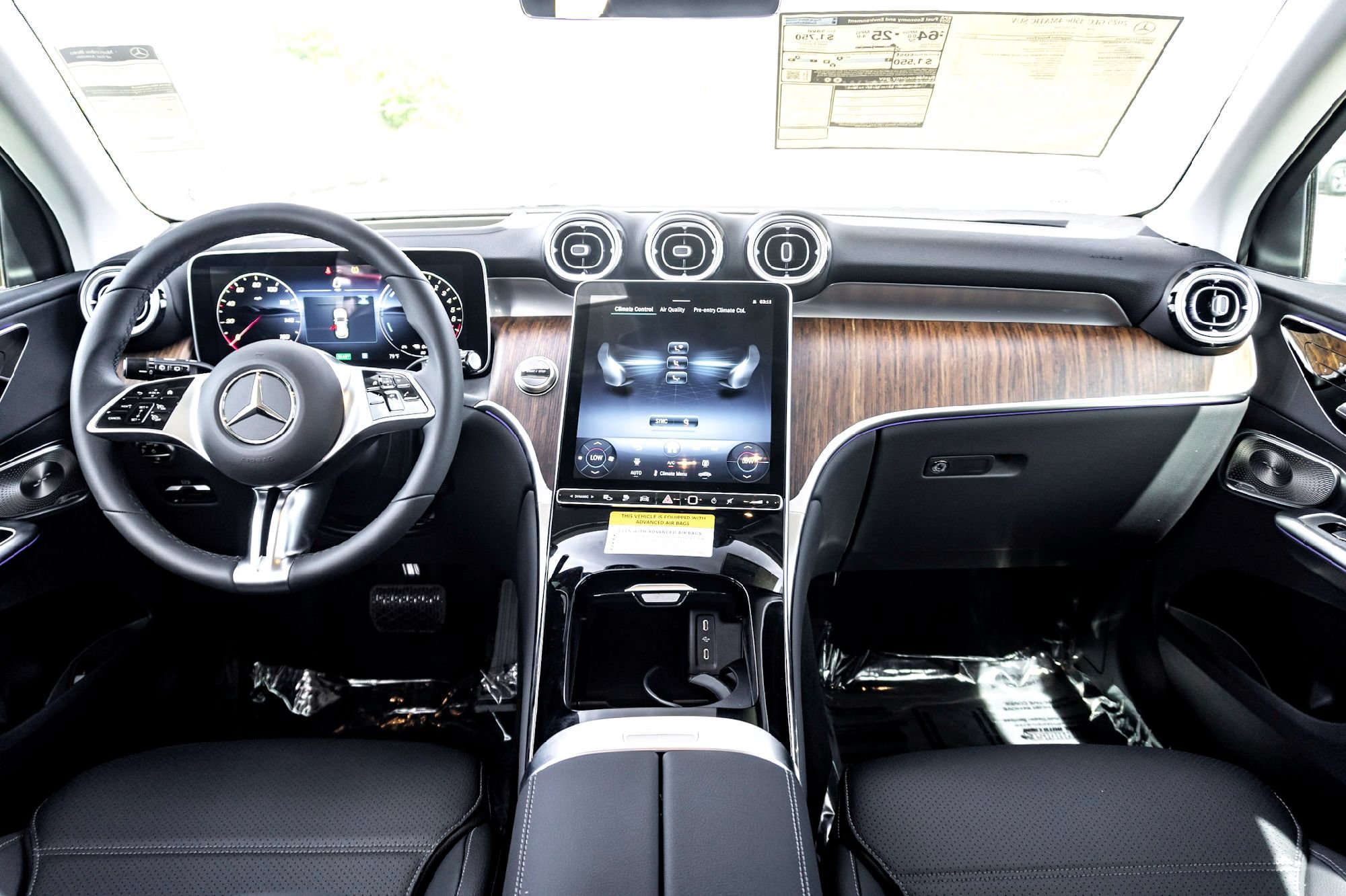 2025 Mercedes-Benz GLC Base - Photo 20