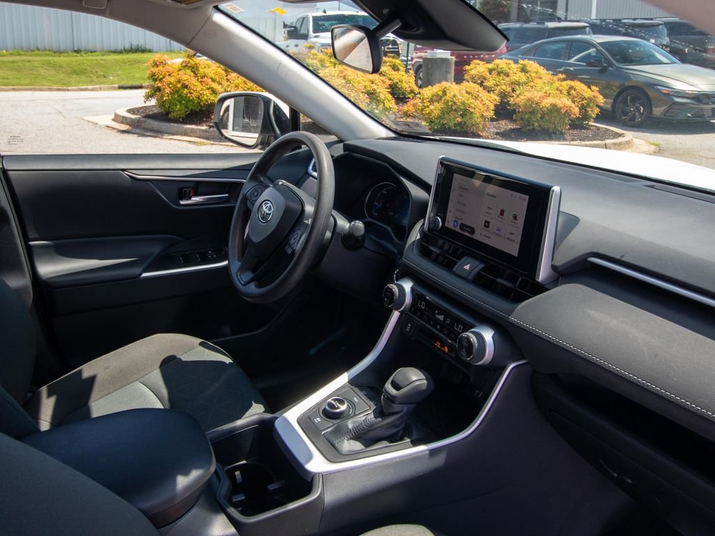 Used 2024 White Toyota XLE image 17