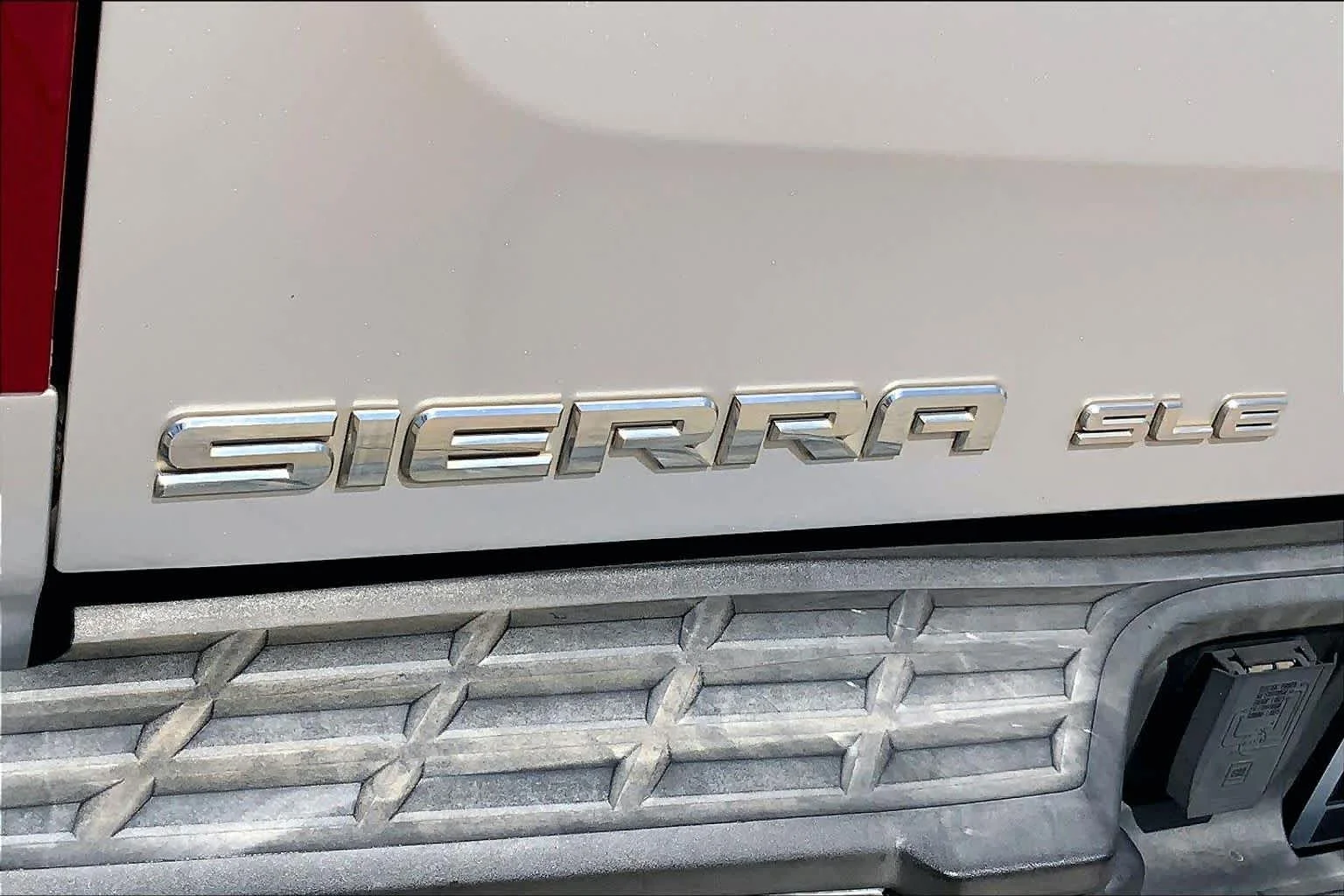 Used 2012 Quicksilver Metallic GMC SLE image 27