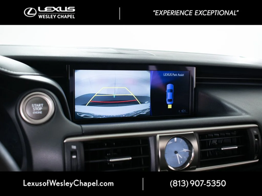 Used 2018 White Lexus 350 image 38