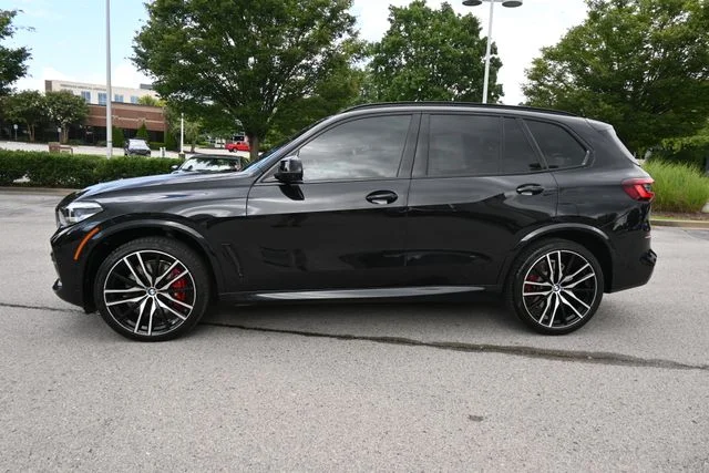 2022 BMW X5 M50i - Photo 9