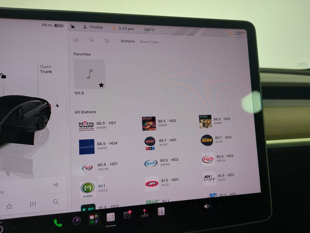 Used 2023  Tesla Long Range image 21
