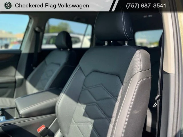 New 2026 Green Volkswagen 2.0T SE w/Technology image 20