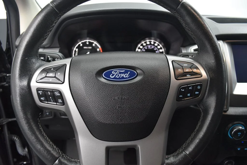 Used 2021 Black Ford XLT image 10