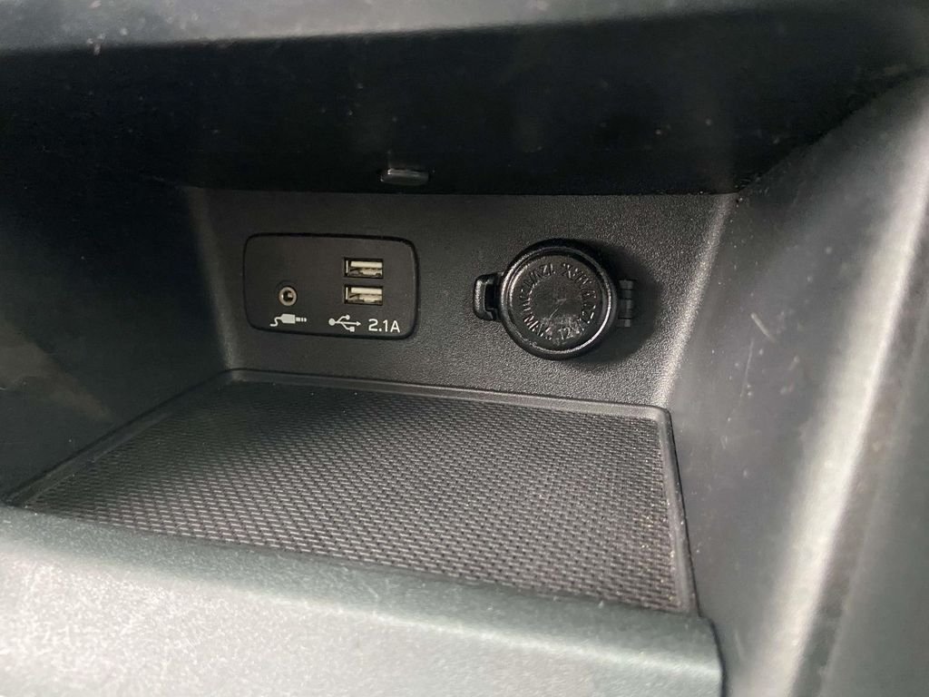 Used 2019 Gray Subaru Base image 27