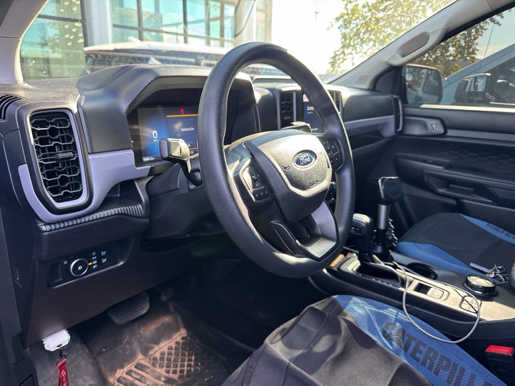 Used 2025 Blue Ford XL image 13