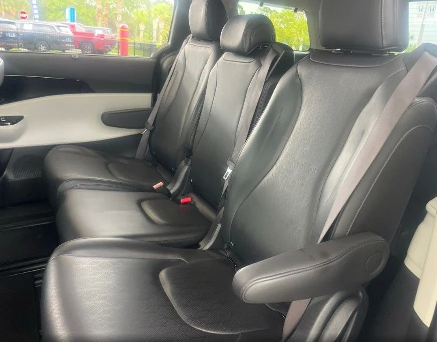 Used 2024 White Kia EX image 7