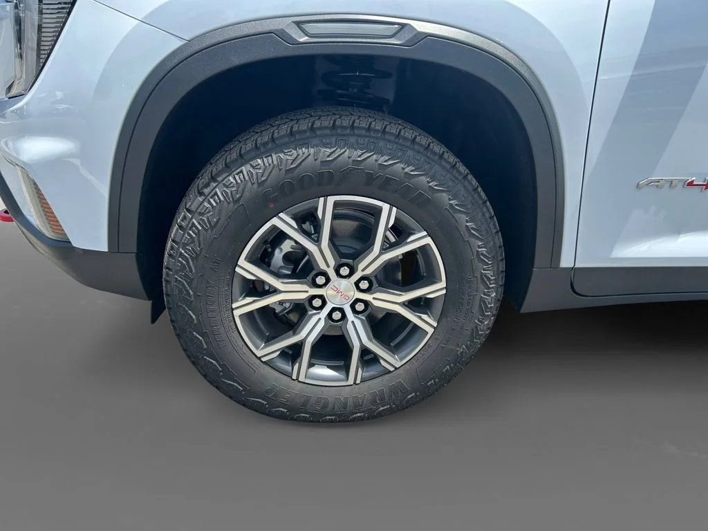New 2026 Glacier White Tricoat GMC AT4 image 15