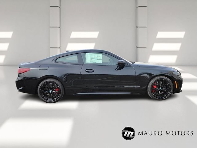 New 2026 Black BMW M440i xDrive image 2