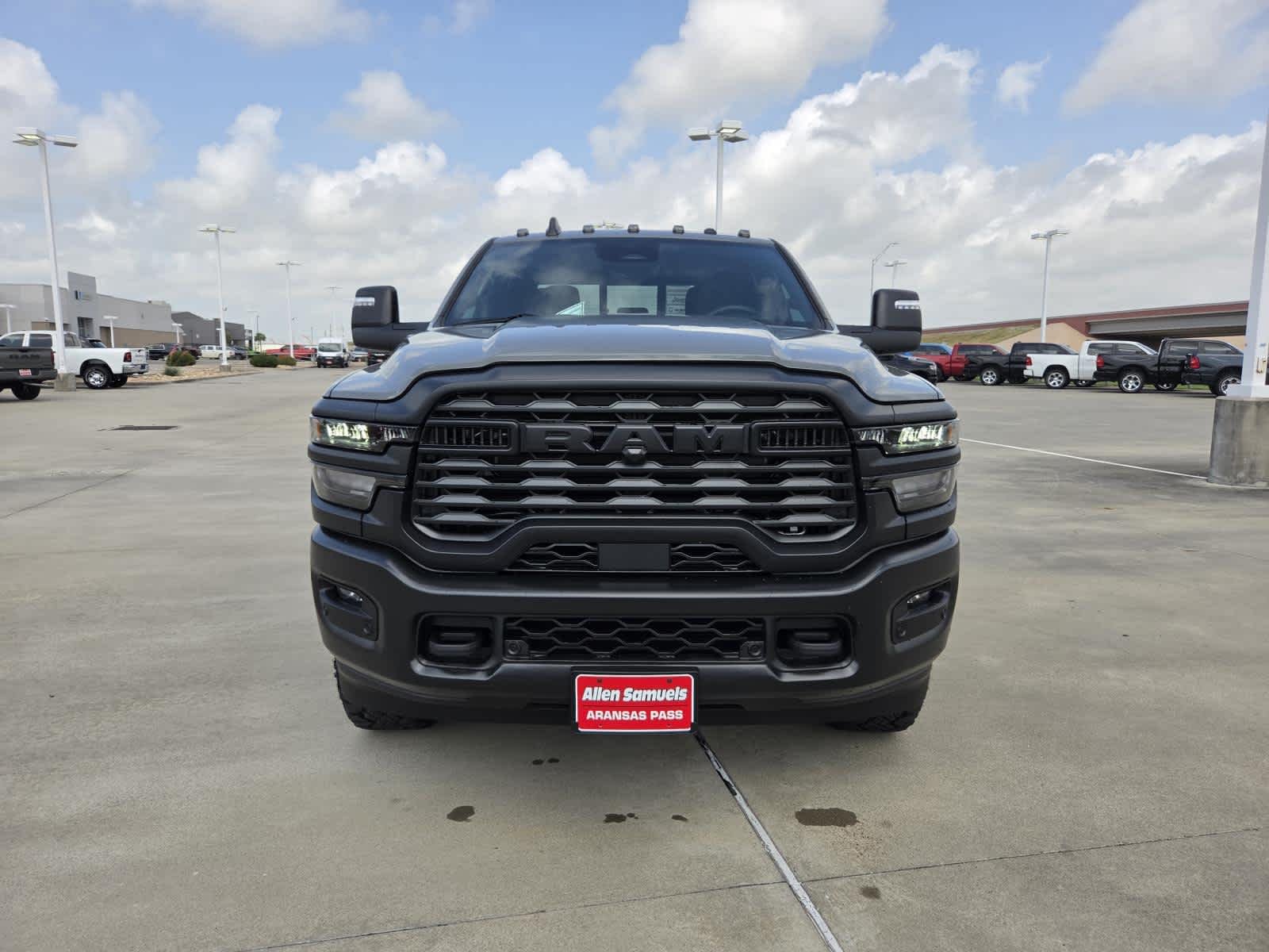 New 2026 Ceramic Gray Clearcoat RAM Warlock image 8
