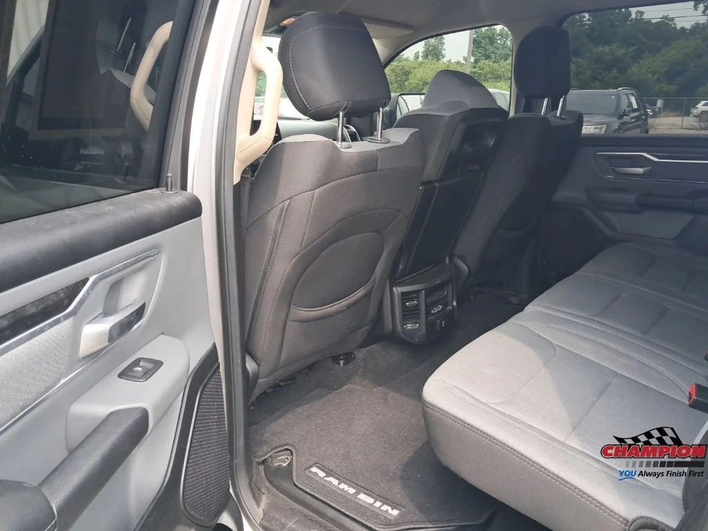 Used 2020 Silver Ram Big Horn/Lone Star image 11