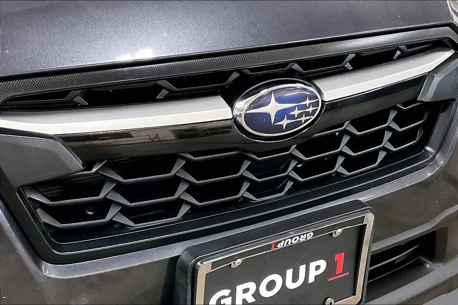 Used 2018 Dark Gray Metallic Subaru Premium image 29