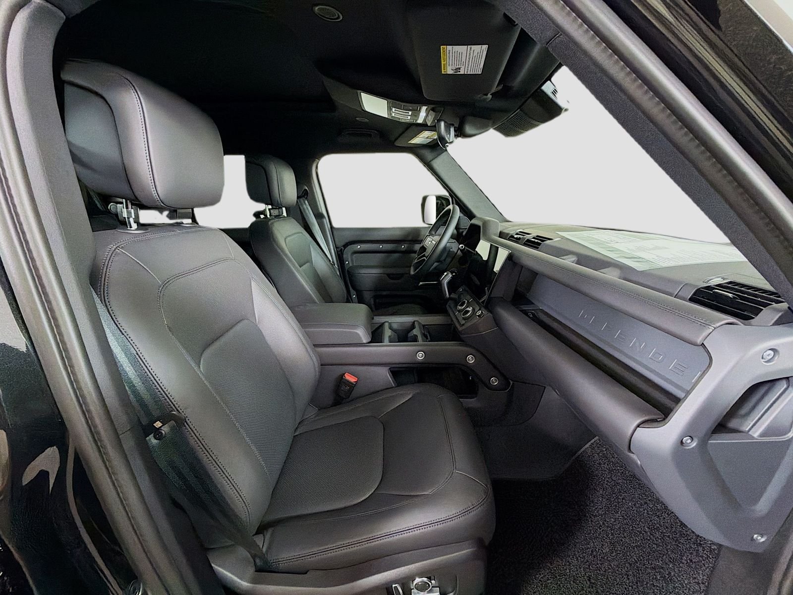 New 2026 Santorini Black Land Rover S image 33
