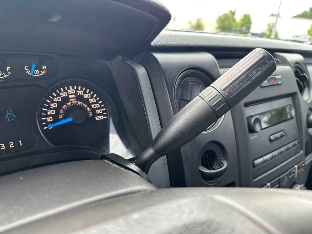 Used 2013 White Ford XL image 25