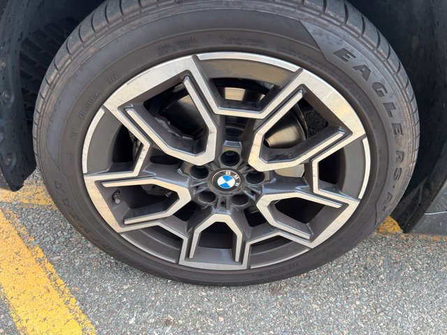Used 2023 Black Sapphire Metallic BMW xDrive28i image 9
