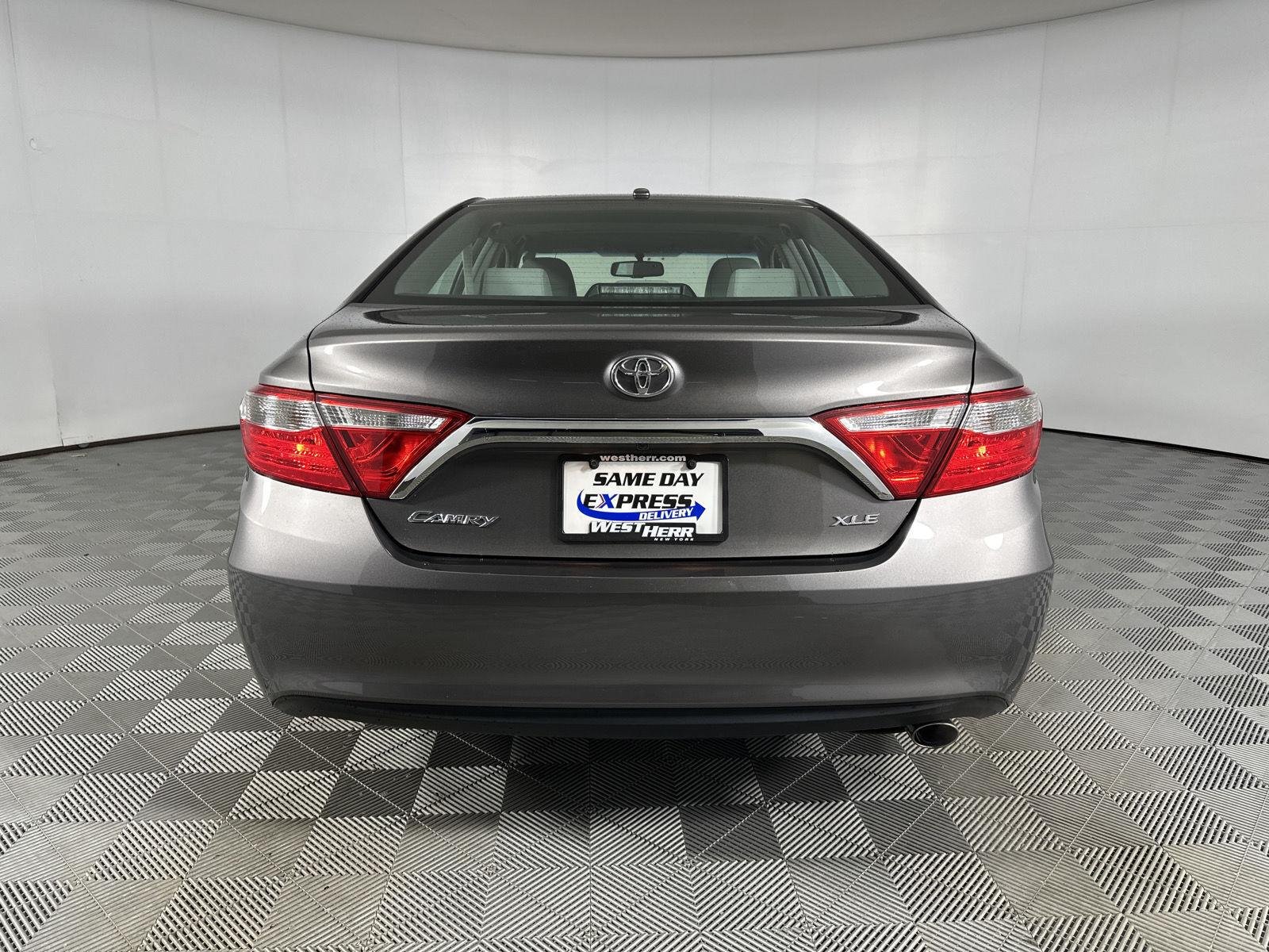 Used 2017 Predawn Gray Mica Toyota XLE image 6