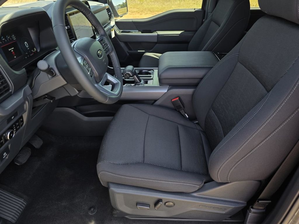 New 2026 Carbonized Gray Metallic Ford XLT image 12