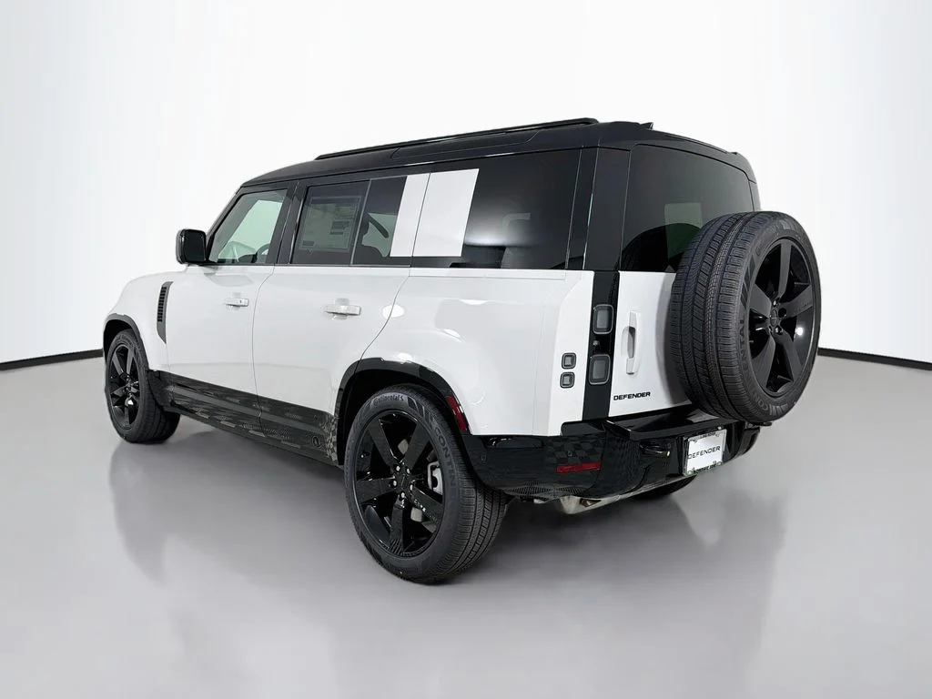 New 2026 Borasco Grey Land Rover X-Dynamic SE image 7