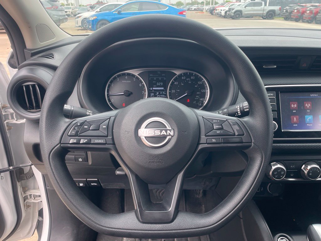 Used 2025 White Nissan S image 7
