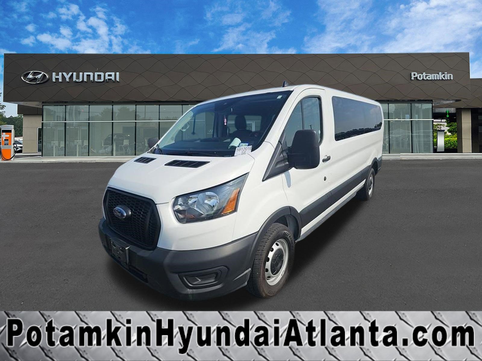 2023 Ford Transit 350 XL Low Roof Sliding Pass. 148's photo