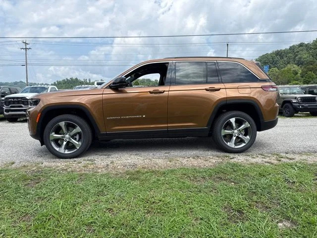 New 2026 Copper Shino Metallic Clearcoat Jeep Limited image 6