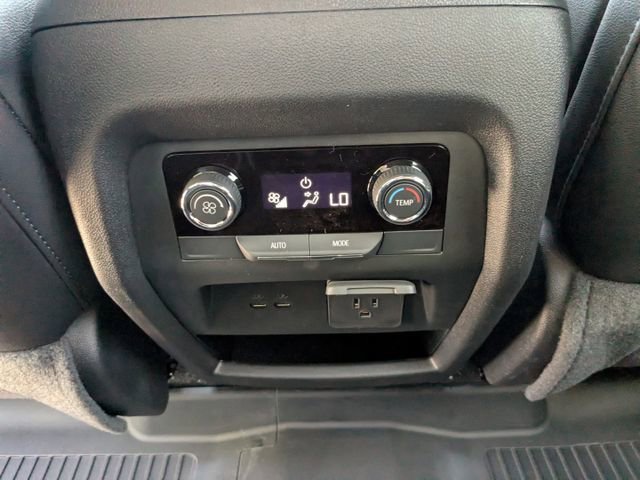 2025 Chevrolet Traverse LT - Photo 16