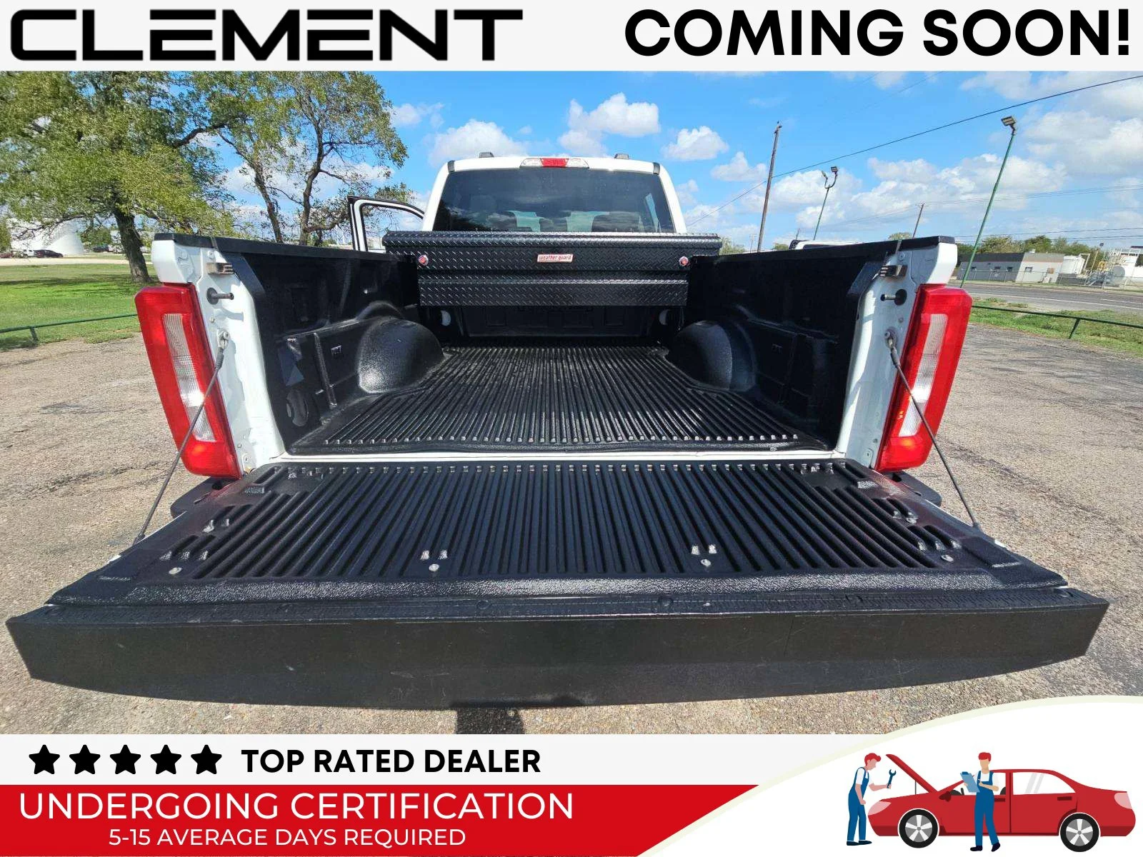 Used 2025 Oxford White Ford XLT image 8