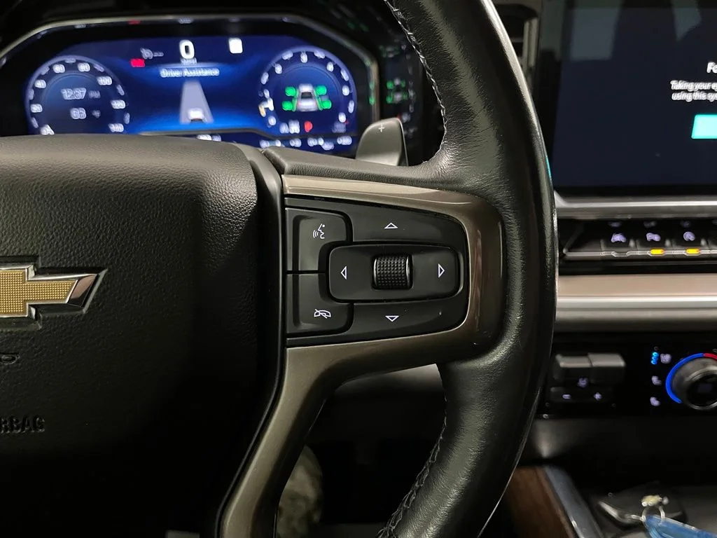 Used 2022 Beige Chevrolet High Country image 30