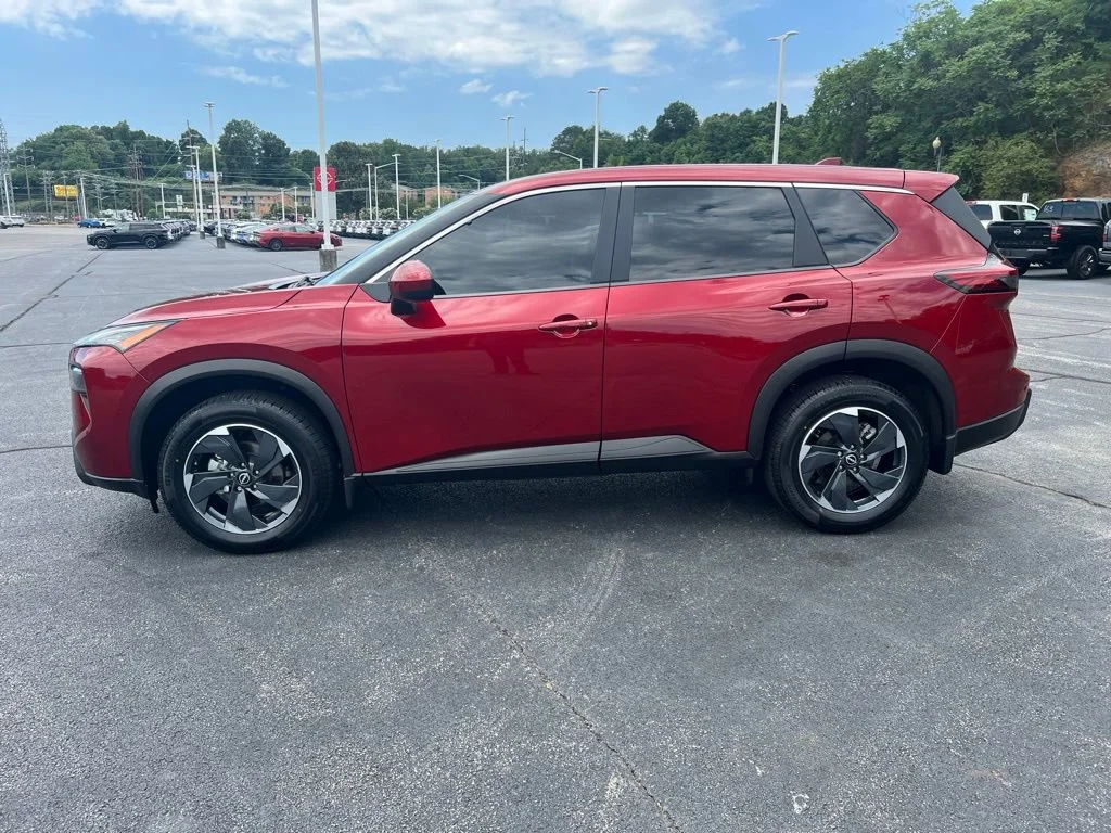 Used 2024 Scarlet Ember Nissan SV image 6