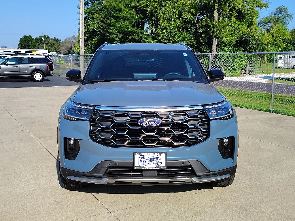New 2027 Vapor Blue Metallic Ford Platinum™ image 10