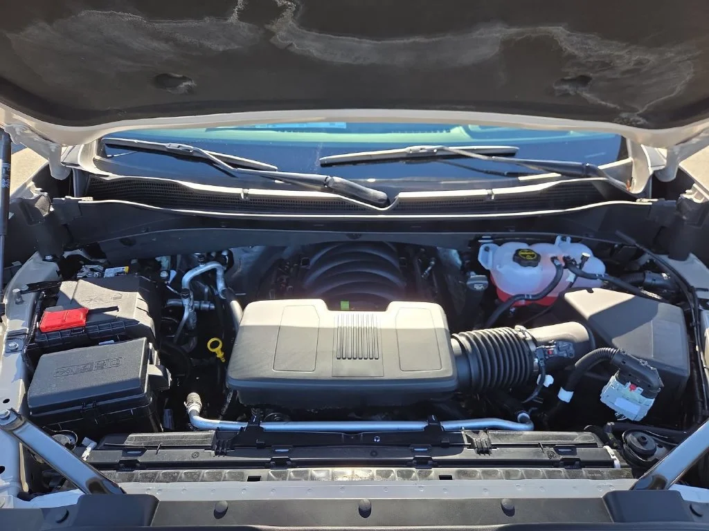 New 2026 White Chevrolet ZR2 image 20