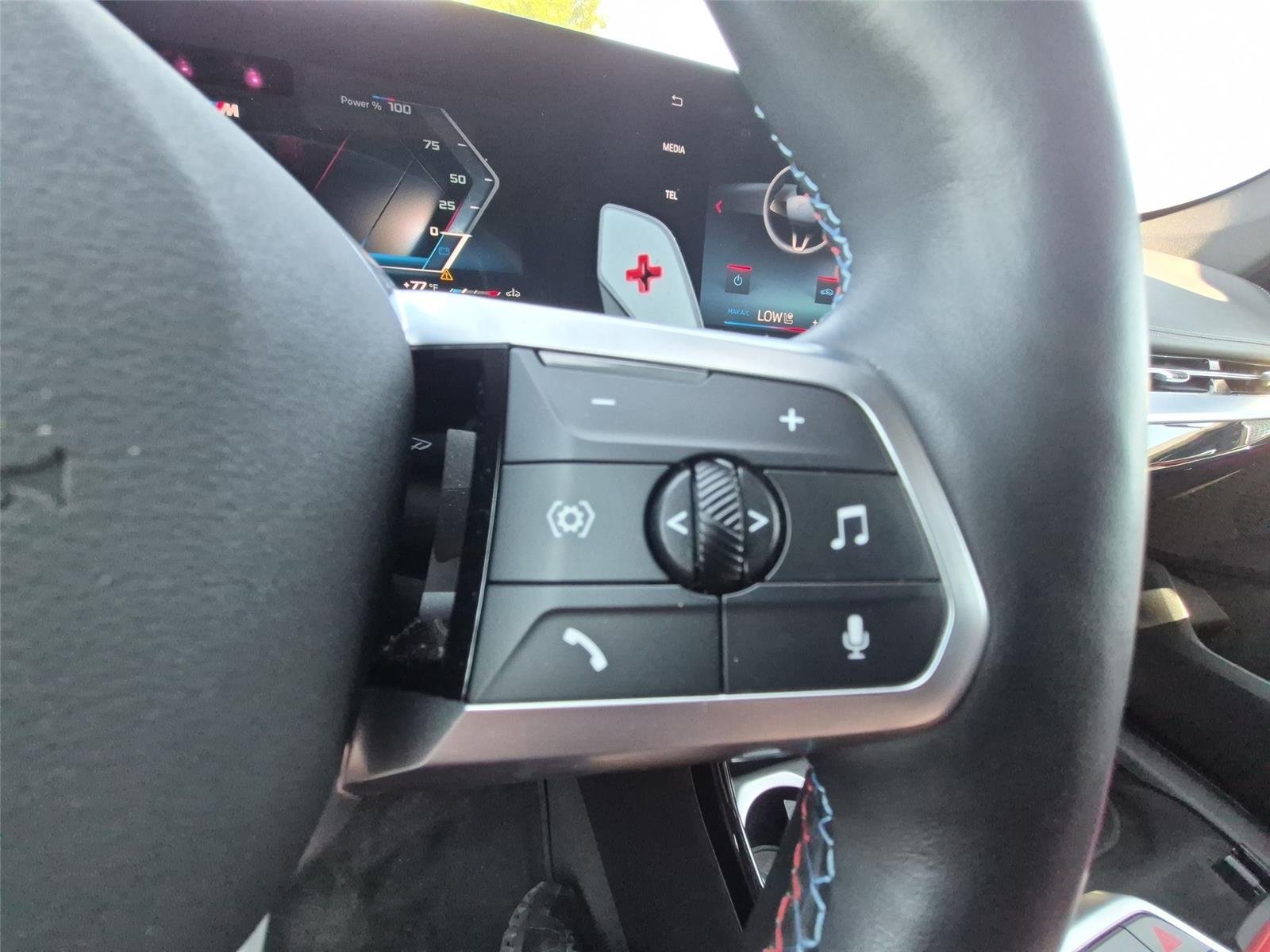 Used 2024 Alpine White BMW M35i image 20