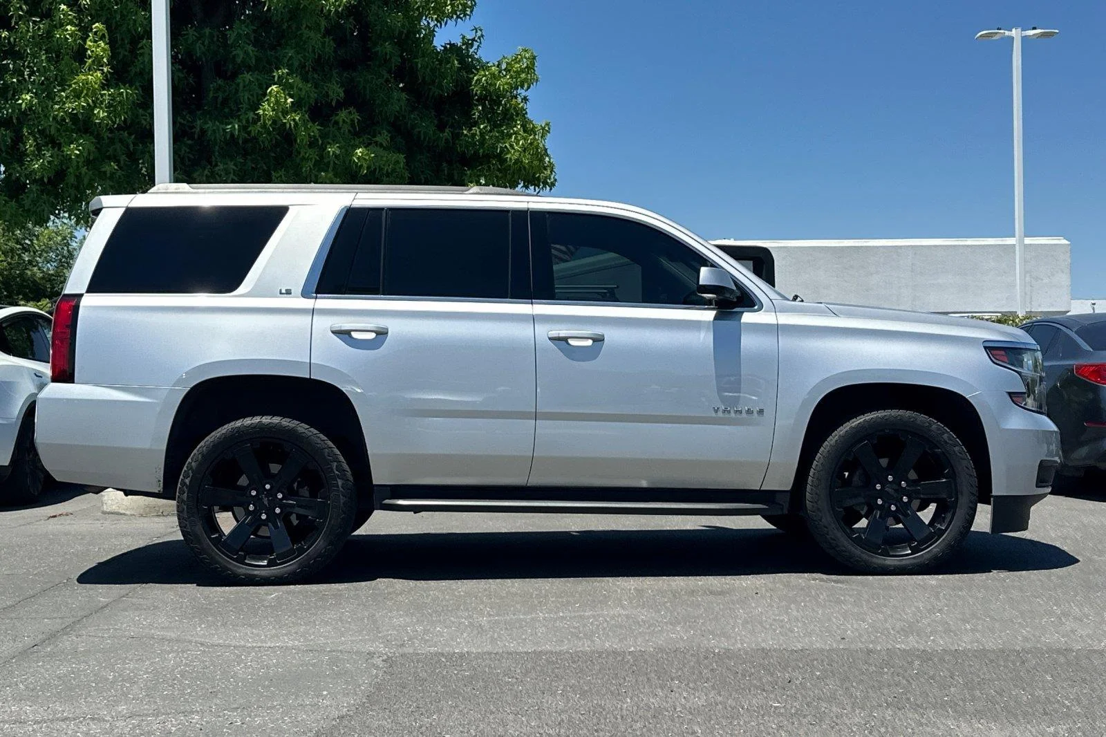 Used 2016 Silver Ice Metallic Chevrolet LS image 3