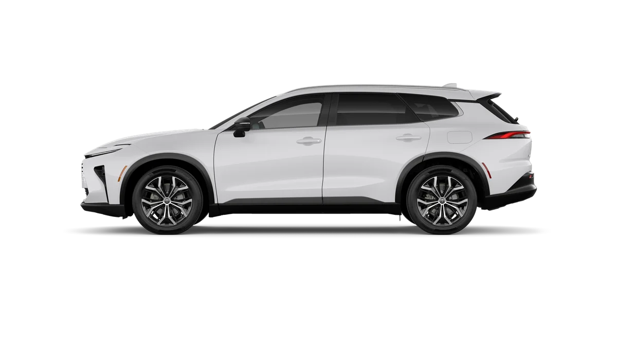 New 2026 Oxygen White Toyota XLE image 4