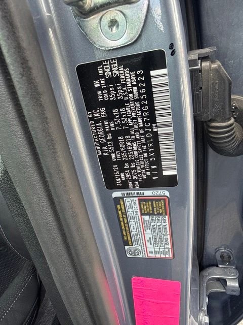 Used 2024 Silver Kia S image 36