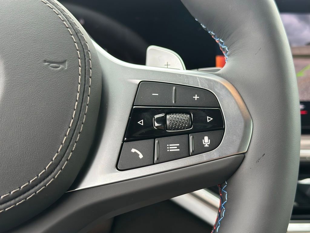 New 2026 Dravit Grey Metallic BMW M60i image 27