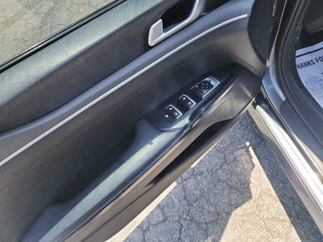 Used 2021 Gray Kia LXS image 23