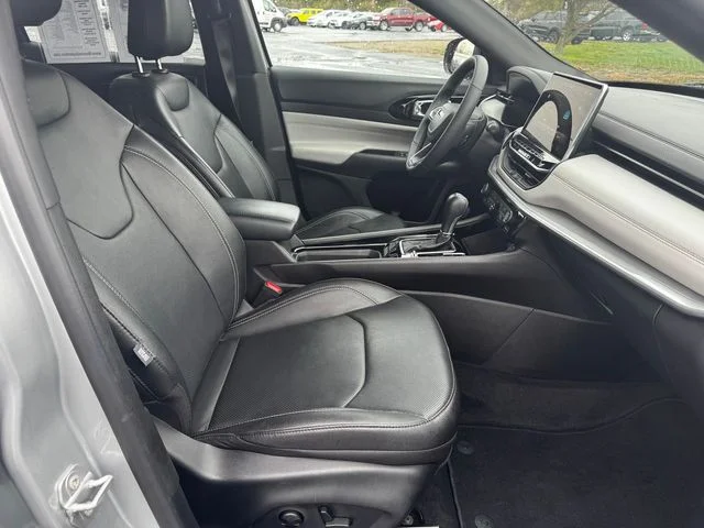 Certified Used 2025 Silver Jeep Limited image 14