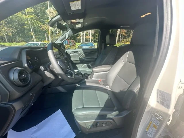 Used 2026 White Chevrolet Trail Boss image 28