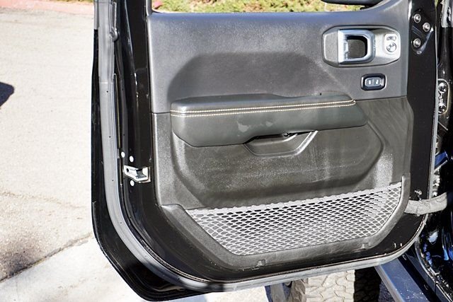 Certified Used 2024 Black Jeep 4-Door Rubicon 392 Final Edition image 31