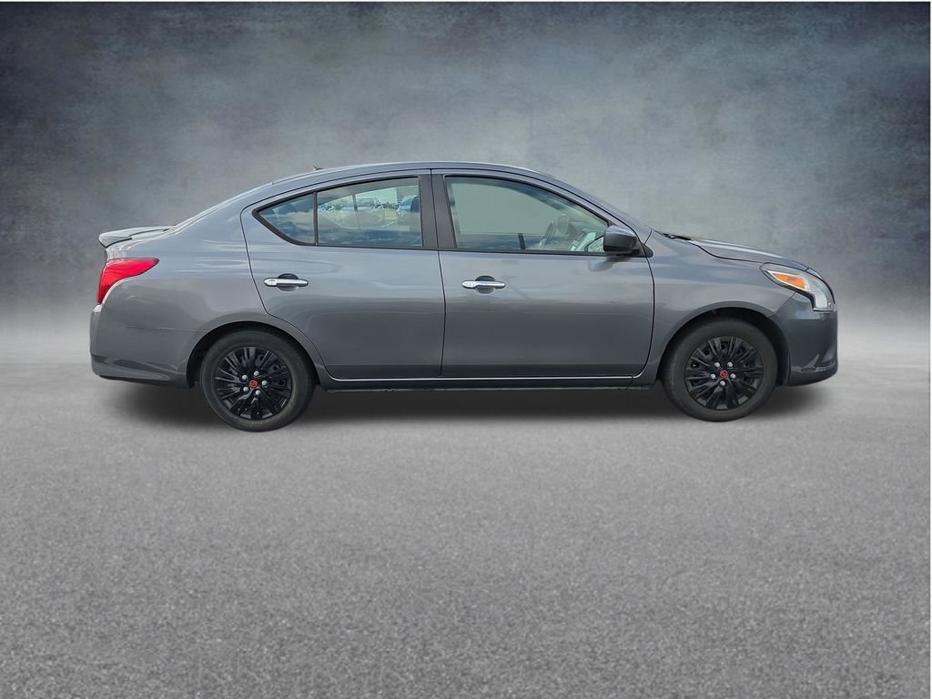 Used 2019 Gray Nissan 1.6 SV image 3