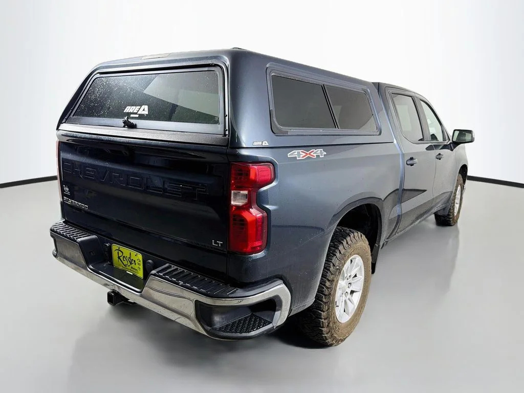 Used 2020 Gray Chevrolet LT image 6
