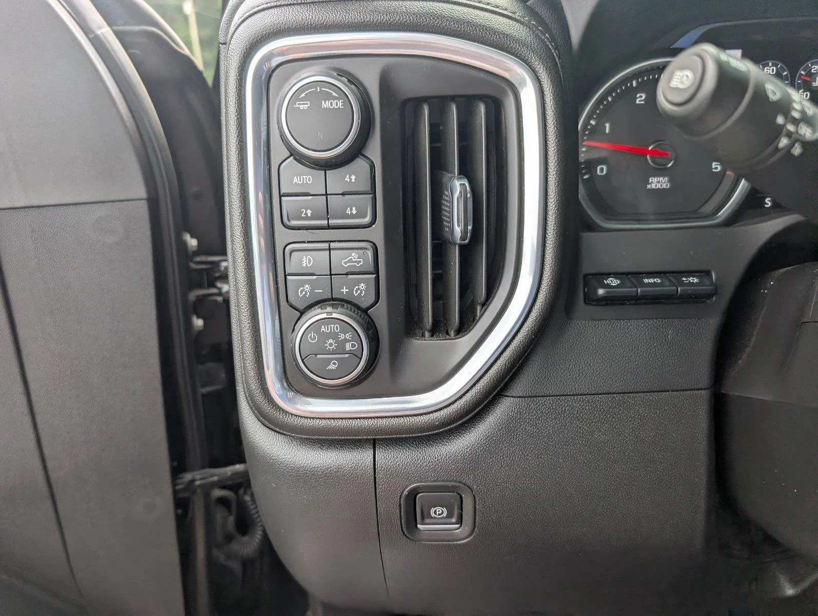 Used 2022 Mosaic Black Metallic Chevrolet High Country image 32