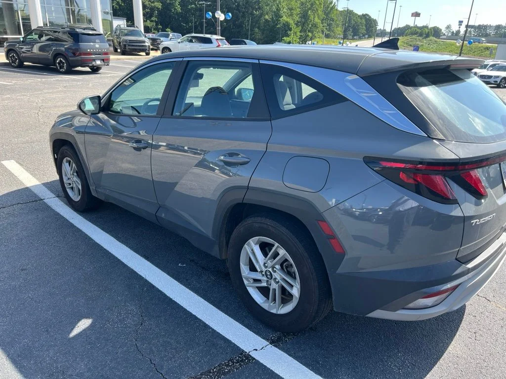 Used 2025 Gray Hyundai SE image 3