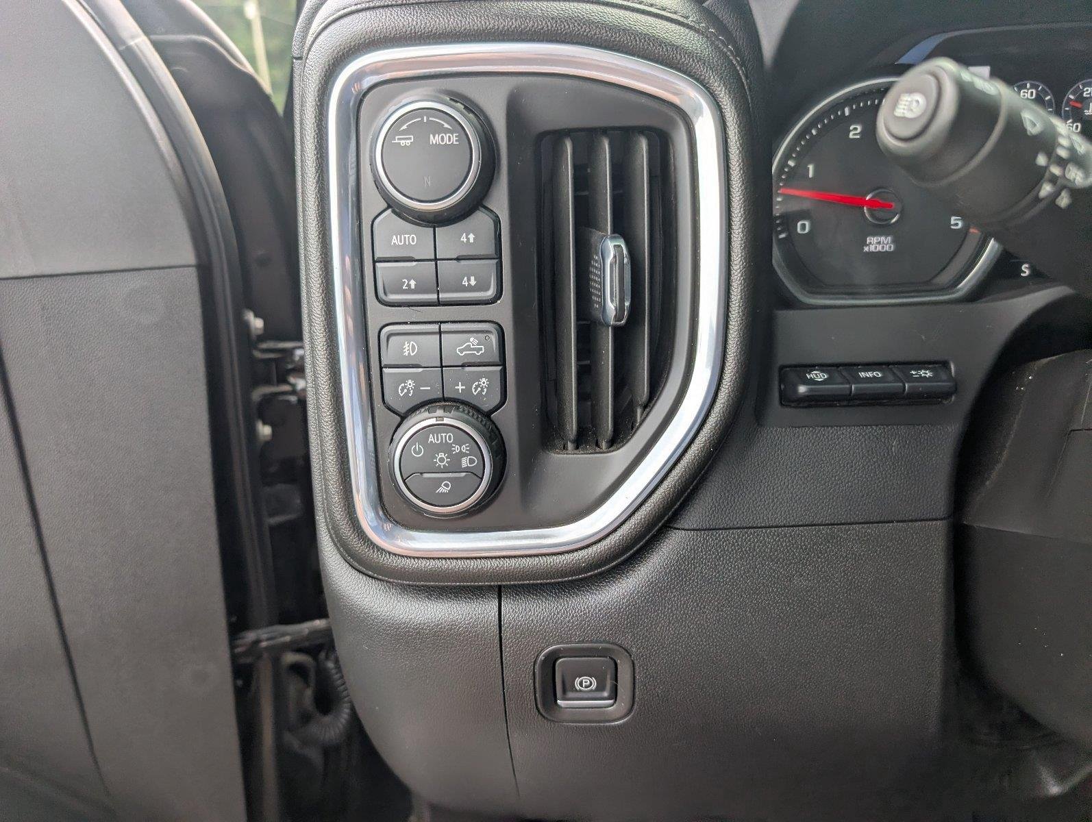 Used 2022 Mosaic Black Metallic Chevrolet High Country image 32